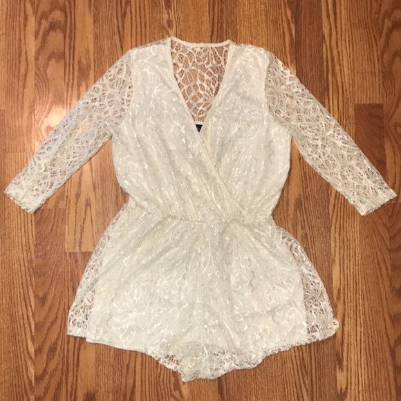 Cream Lace Romper - Picture 2 of 2